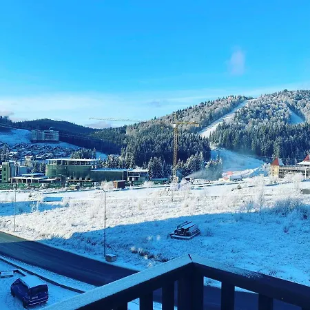 Mountain Lift 7 3* Boekovel